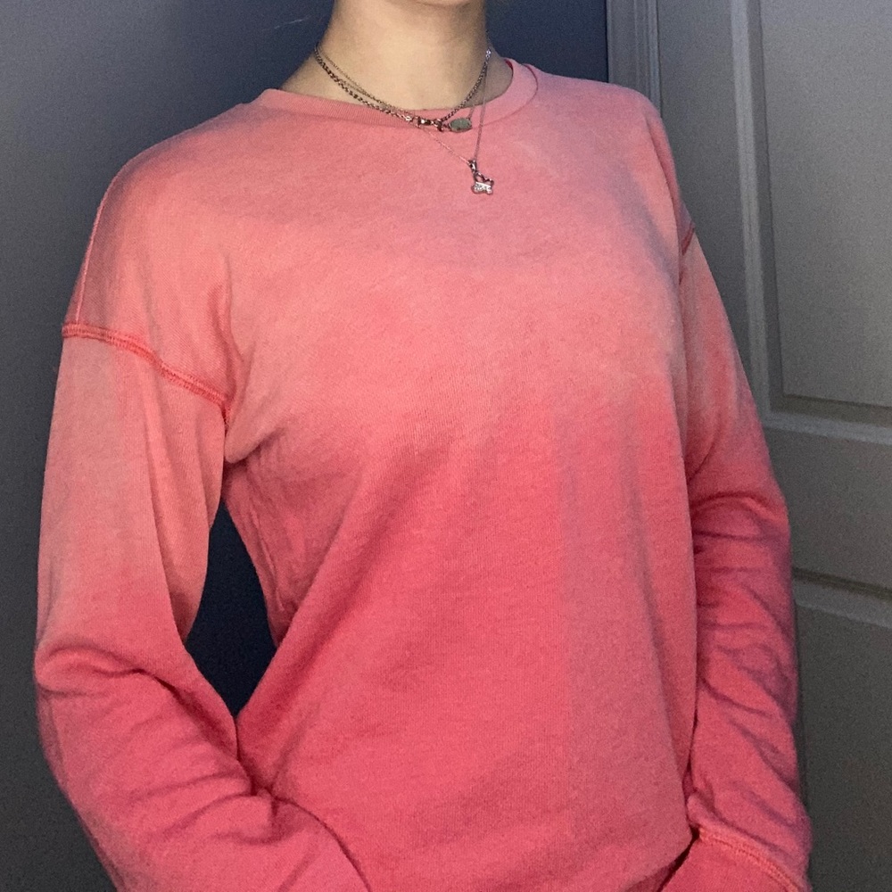 American Eagle crew neck